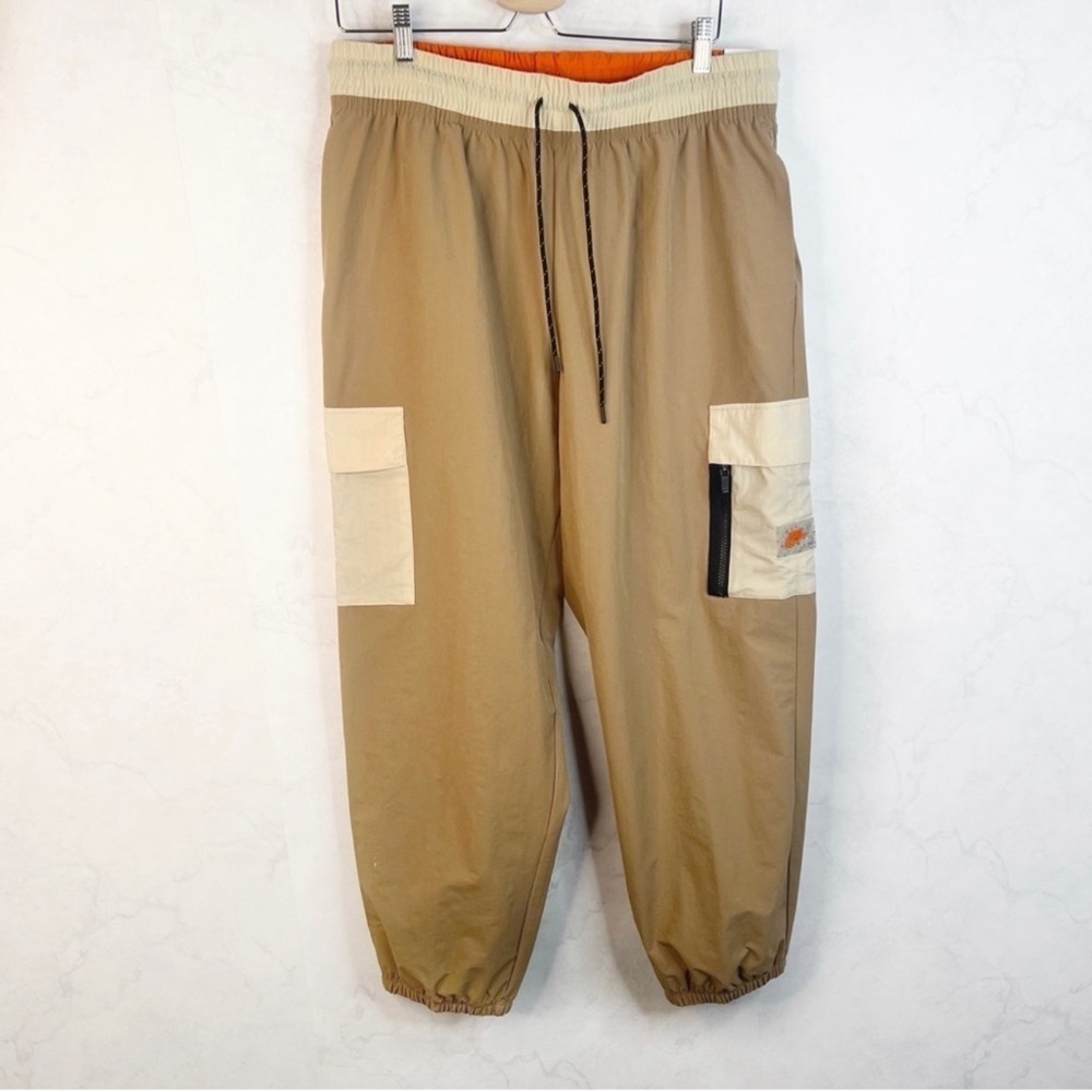 Nike Beige and Off-White Joggers
